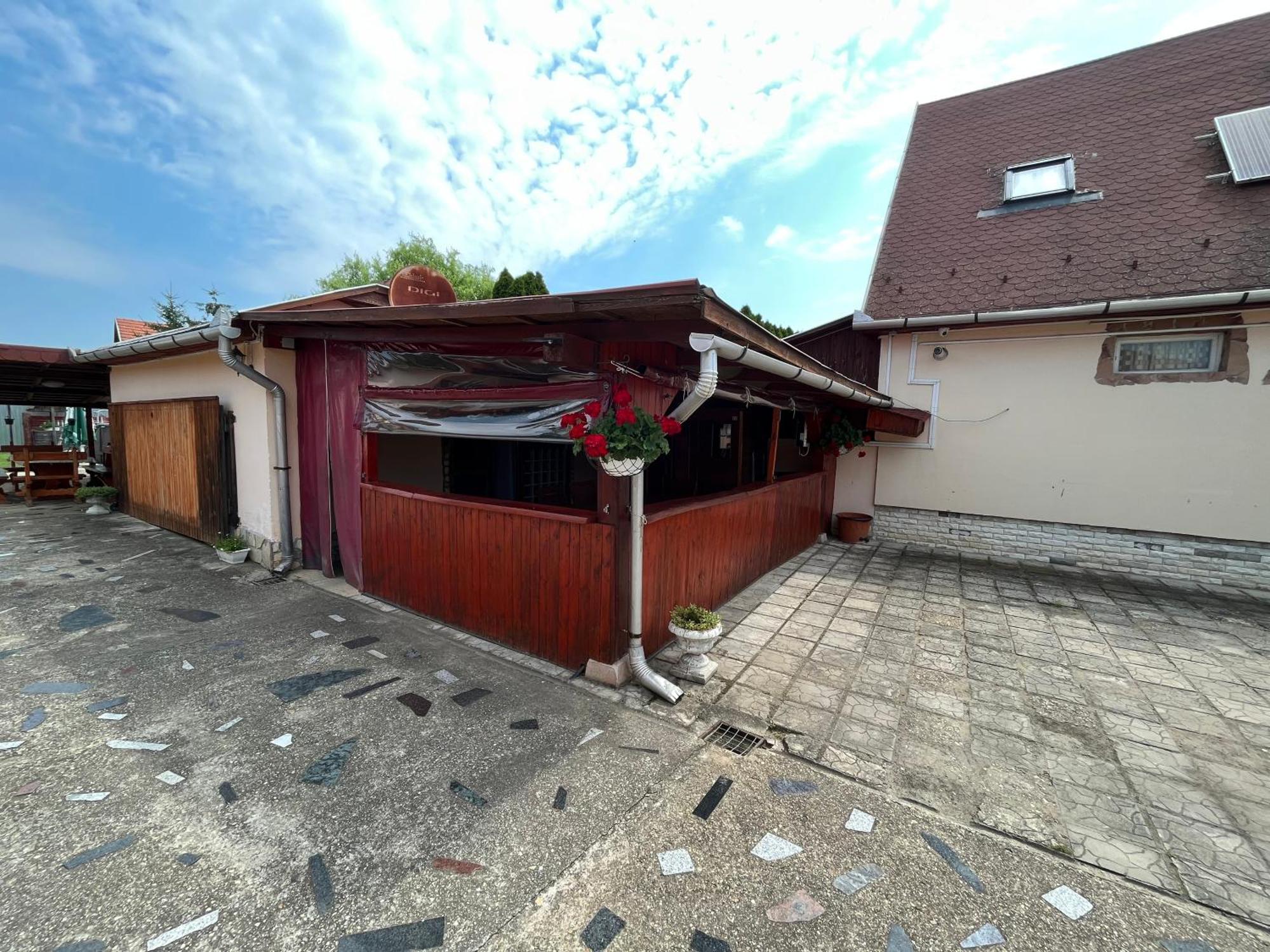 Tiszavirag Apartman Tiszakeszi Екстер'єр фото